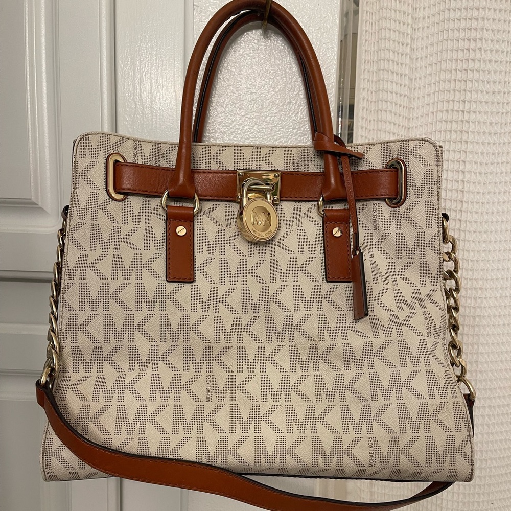 Micheal Kors Purse